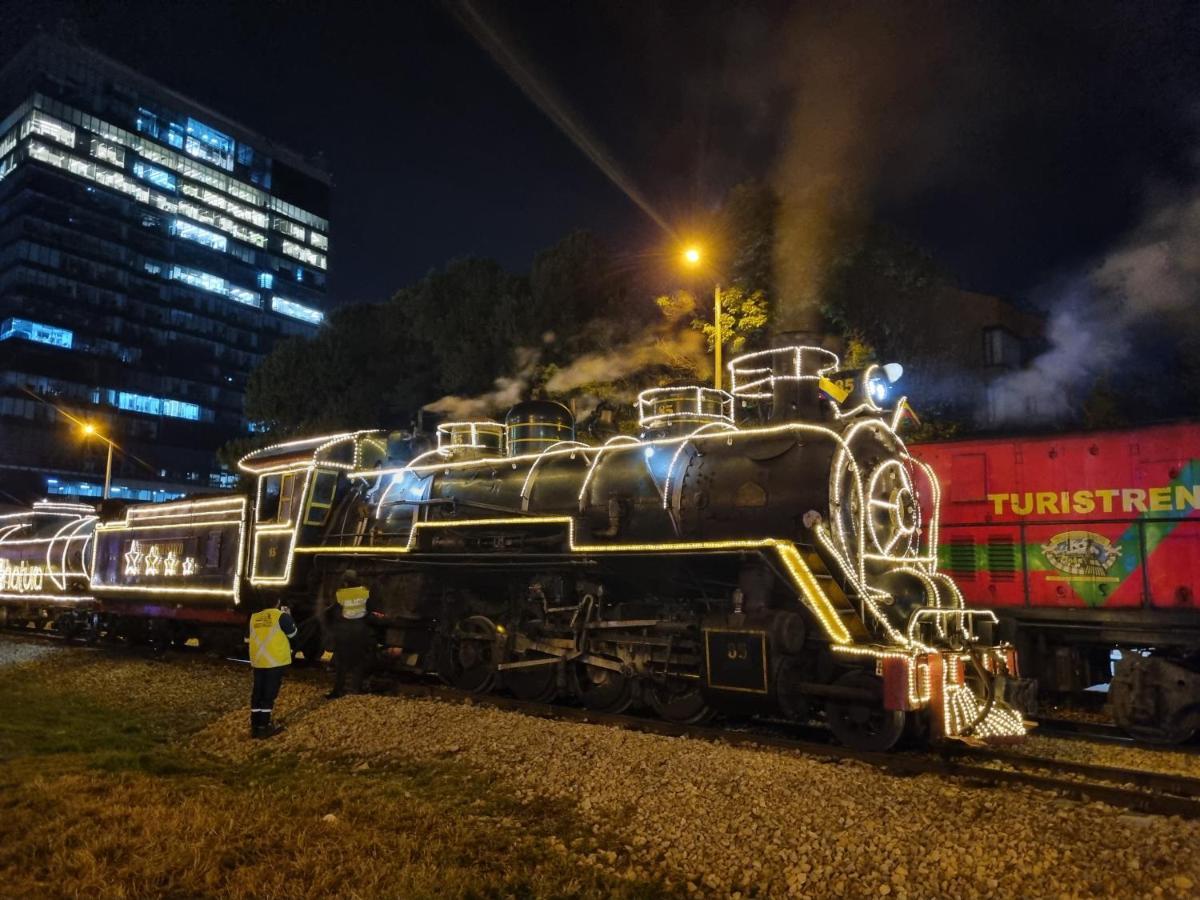 Acogedor Hostal Usaquen La Parada Del Tren 보고타 외부 사진