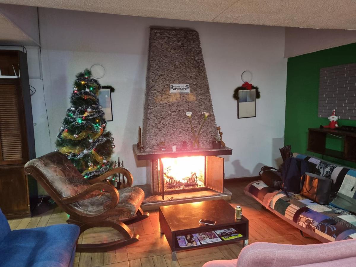 Acogedor Hostal Usaquen La Parada Del Tren 보고타 외부 사진