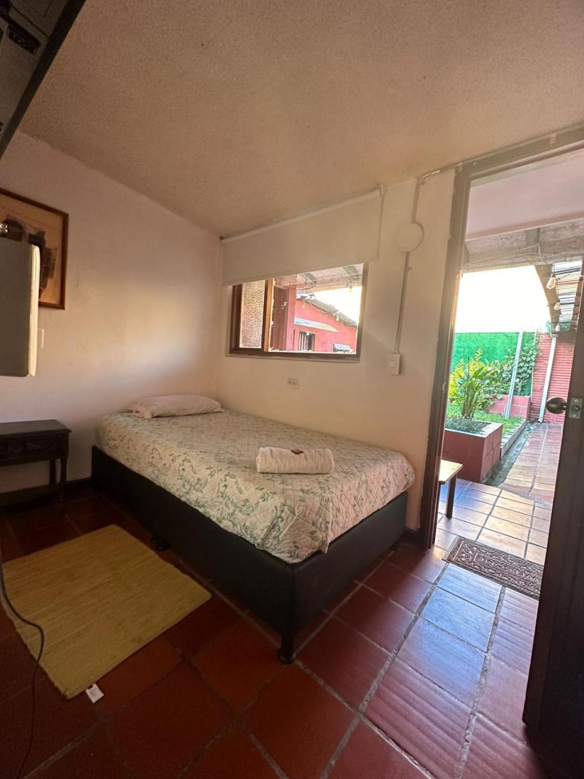 Acogedor Hostal Usaquen La Parada Del Tren 보고타 외부 사진